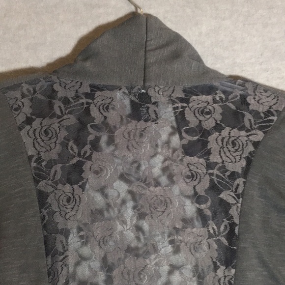 WET SEAL Cocoon Style Stretch Knit Top with Lace Back Insert & Batwing Sleeves - Picture 4 of 16